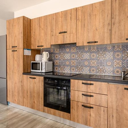 F11 Room 3, Private Room Two Single Beds Shared Bathroom In Shared Flat Msida Esterno foto